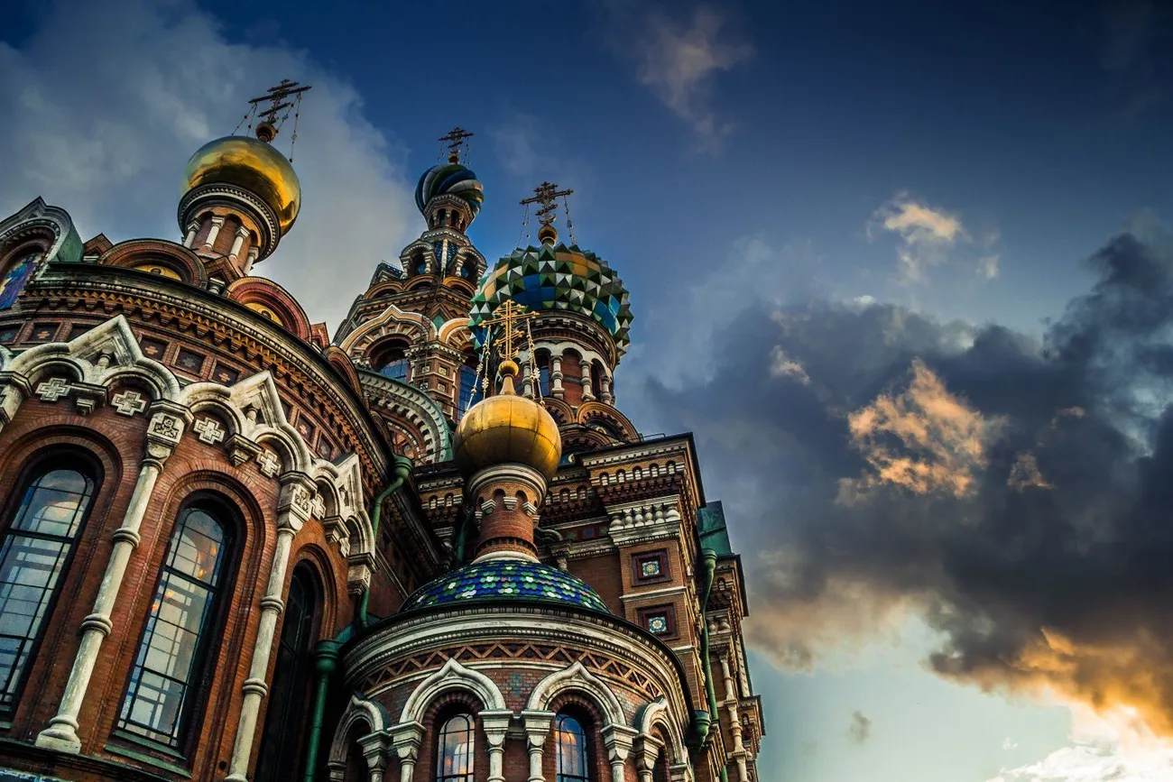 church-of-the-savior-on-spilled-blood--st--petersburg--russia--546474474-597a7376aad52b0010f6272a